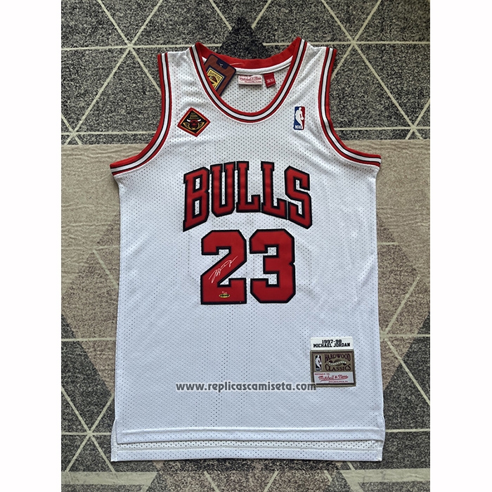 Camiseta Chicago Bulls Michael Jordan NO 23 Mitchell & Ness 1997-98 Blanco Firmada